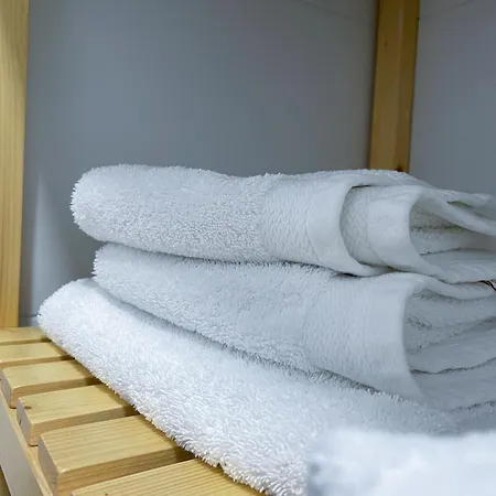 Lusitania Parking Gratis Bajo Disponibilidad * Μέριδα