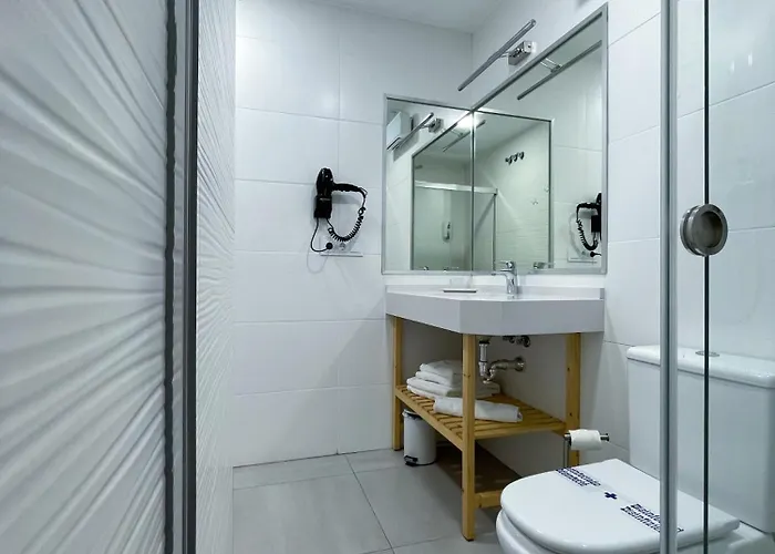 Lusitania Parking Gratis Bajo Disponibilidad